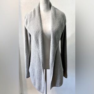 Barefoot Dreams Cozy gray Chic Open front oversized cardigan.2 pockets Size XS